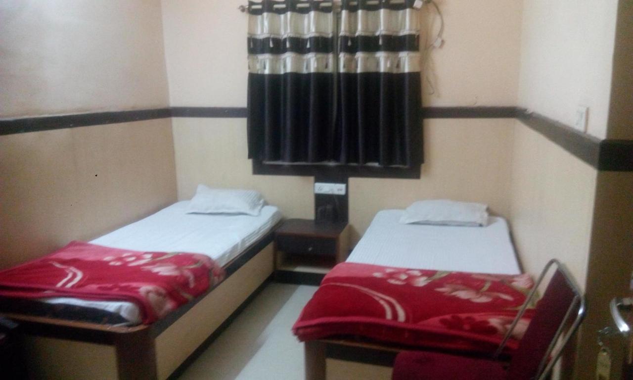 Hotel Priya Palace Ranchi Esterno foto
