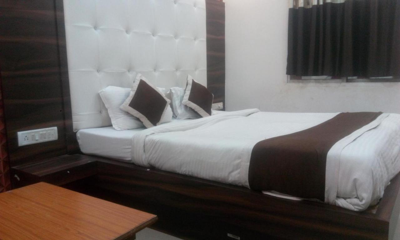 Hotel Priya Palace Ranchi Esterno foto